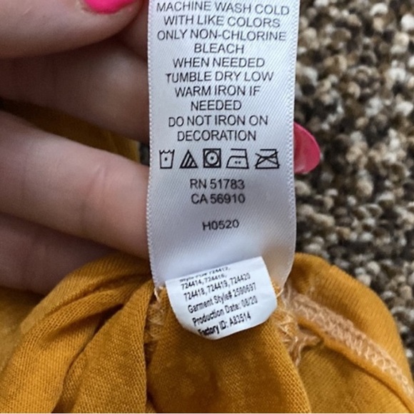 Maurice’s TGIF “Thank goodness for fall” Sz small Mustard yellow. - Picture 8 of 8